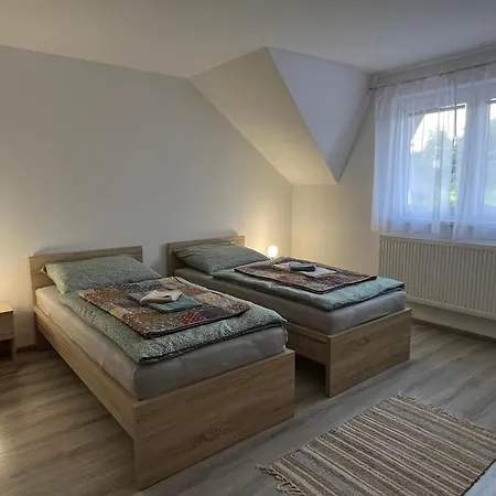 Platan, Stefan Puchalik 3*