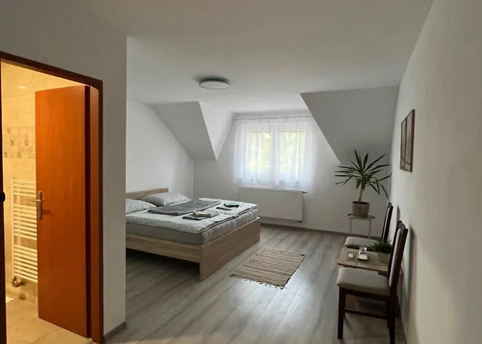 Platan, Stefan Puchalik Guest house 3*